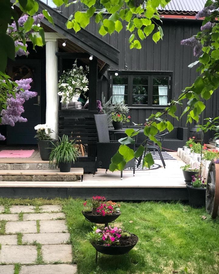 Stabbur Steinbekken, Back To Basic Primitive Overnight Eidsvoll Exterior foto