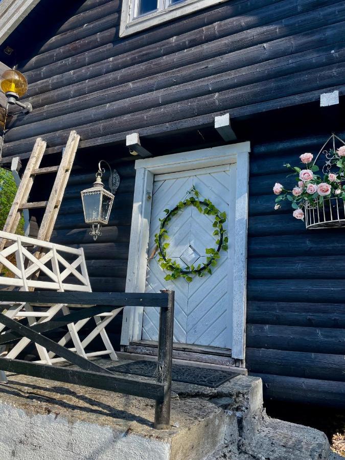 Stabbur Steinbekken, Back To Basic Primitive Overnight Eidsvoll Exterior foto