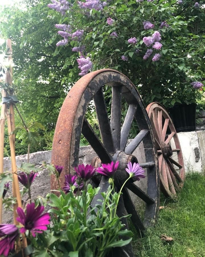 Stabbur Steinbekken, Back To Basic Primitive Overnight Eidsvoll Exterior foto